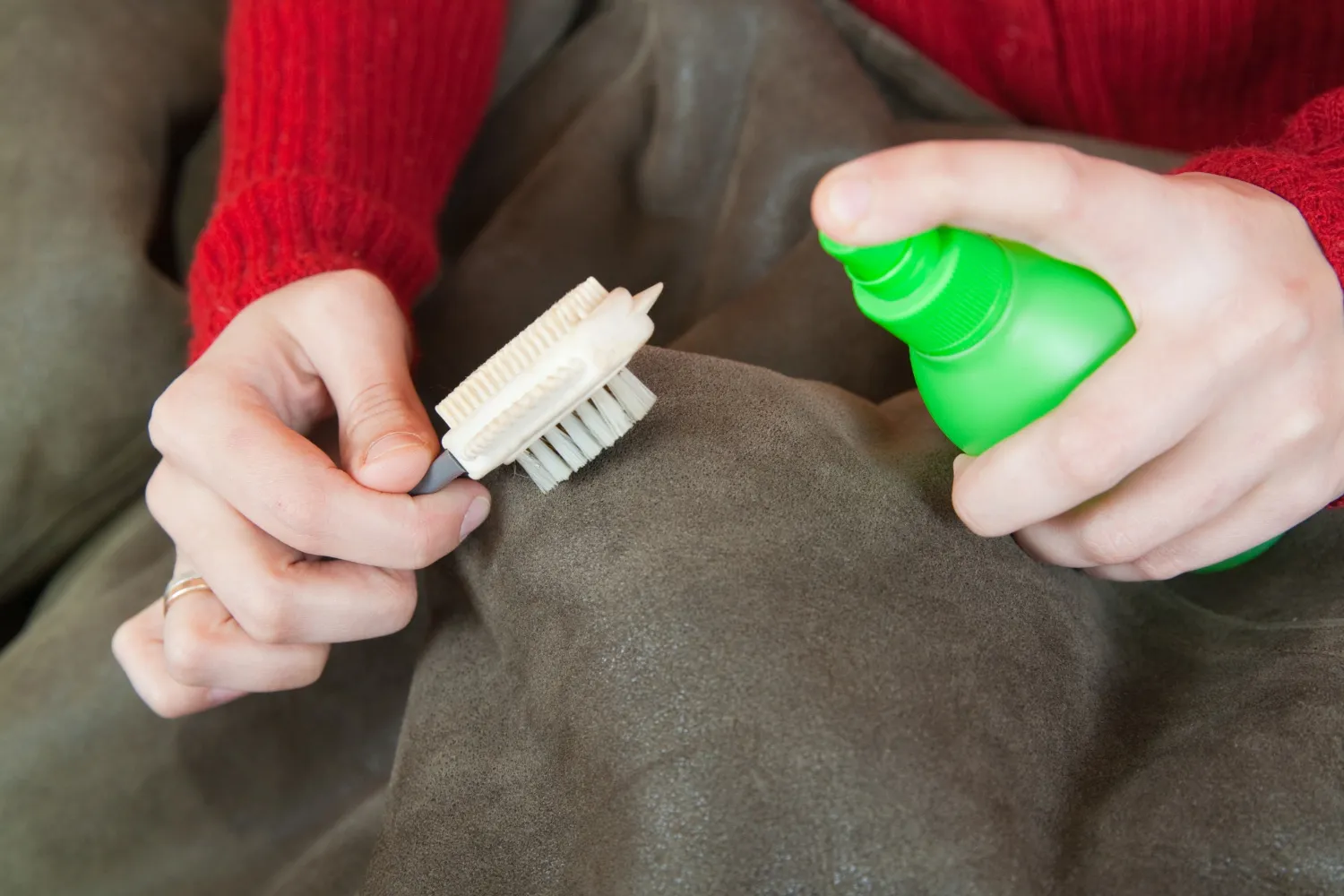 Leather Cleaning & Conditioning
